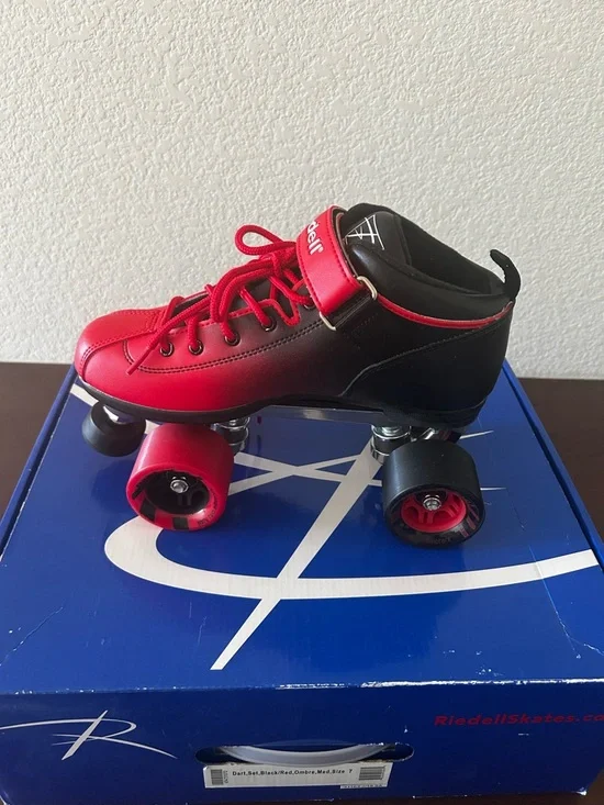 Riedell Dart Black/Red Ombre Quad Roller Skates - Picture 5 of 9